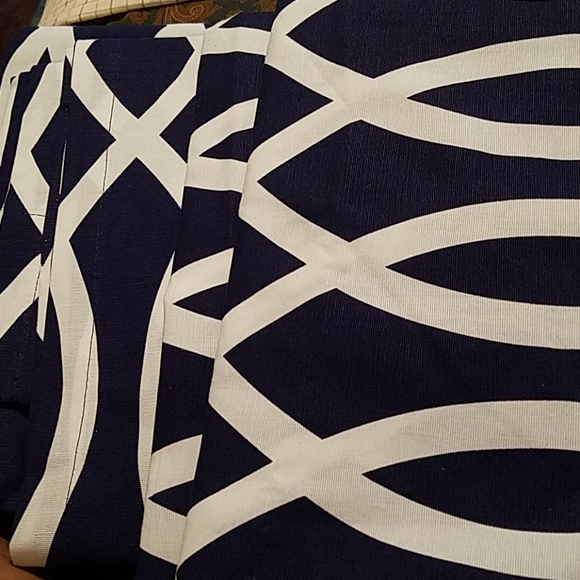 Draperies - Picture 4 of 4